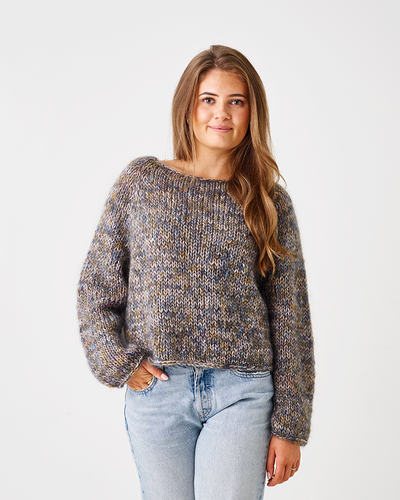 Raglansweater i Kamelia & Bella Color